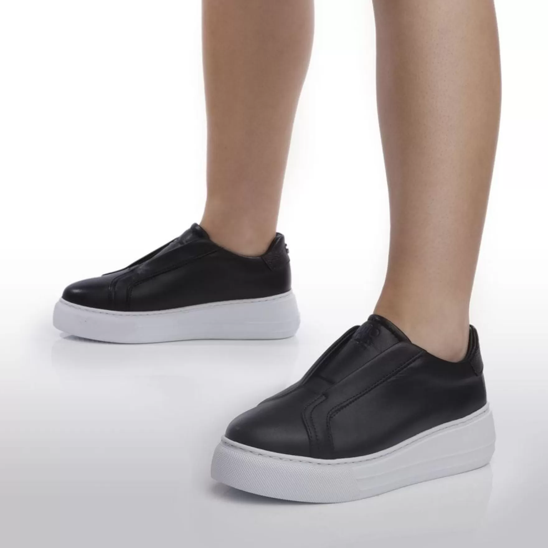 Black Trainers | Slip-On Trainers | Chunky Trainers | Platform Trainers*Moda in Pelle Black Trainers | Slip-On Trainers | Chunky Trainers | Platform Trainers