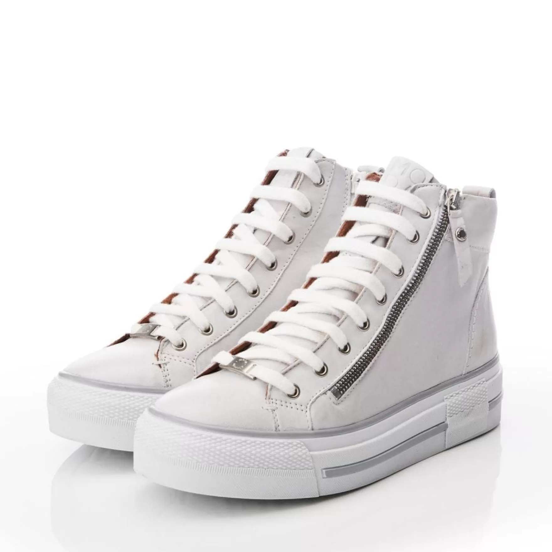 High-Top Trainers*Moda in Pelle High-Top Trainers