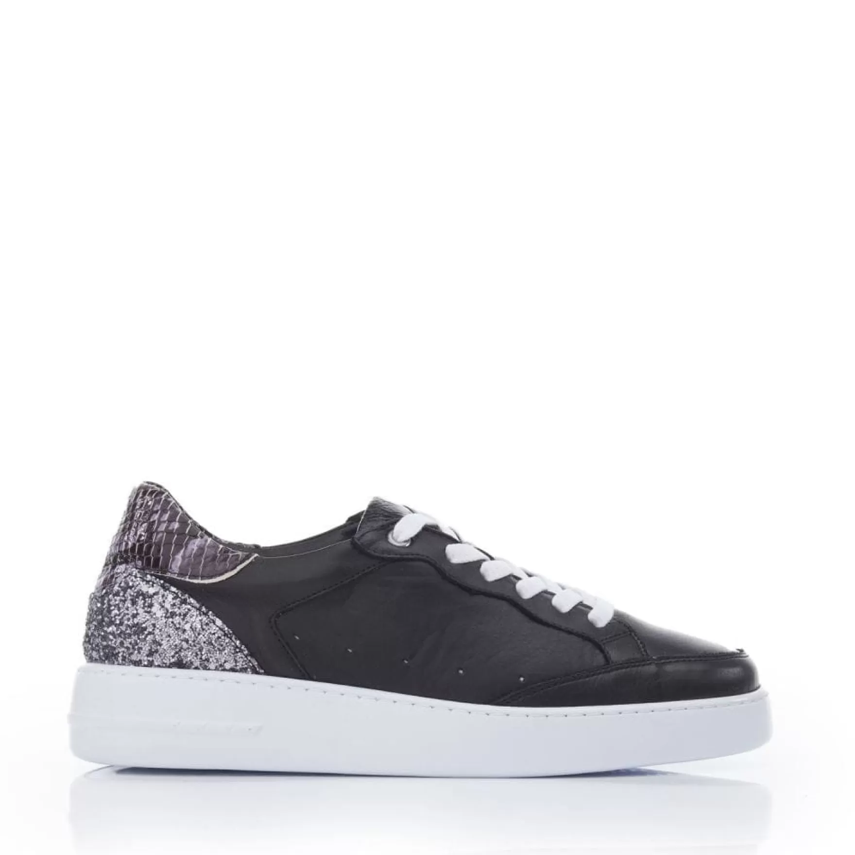 Black Trainers*Moda in Pelle Black Trainers