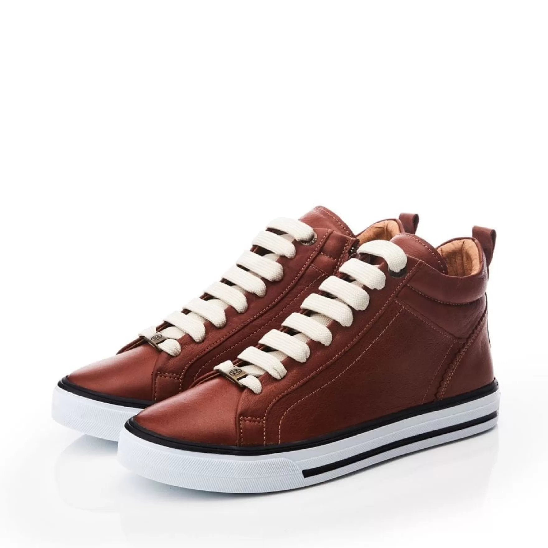 High-Top Trainers*Moda in Pelle High-Top Trainers