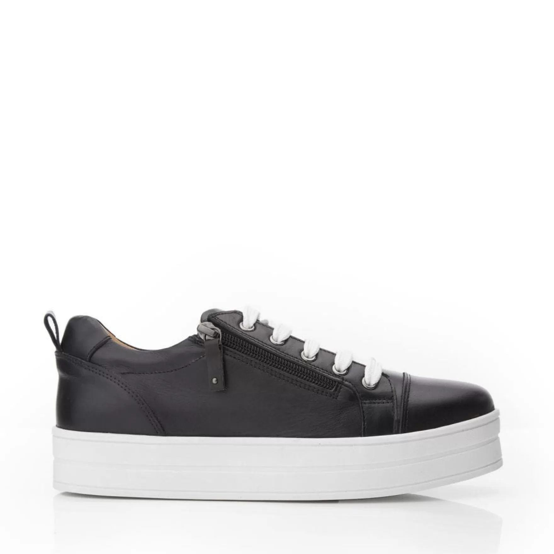 Black Trainers*Moda in Pelle Black Trainers