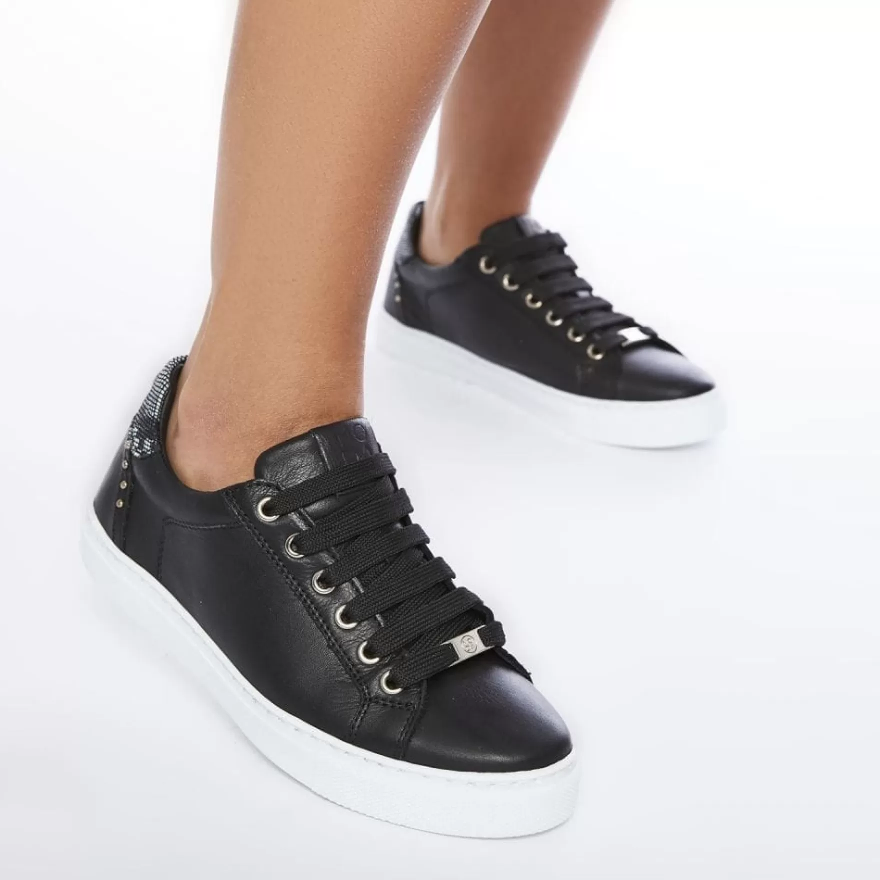 Black Trainers*Moda in Pelle Black Trainers