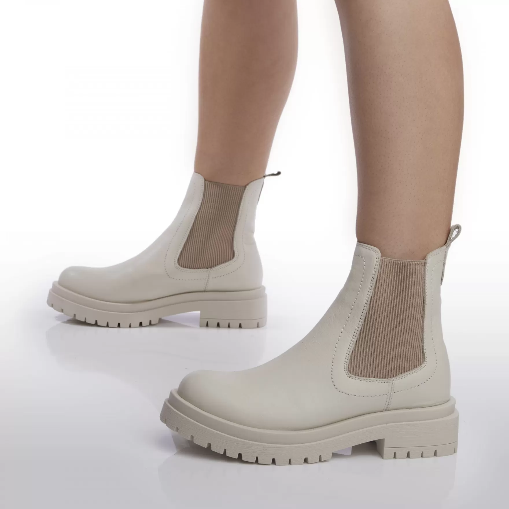 B.Soleful | White Boots*Moda in Pelle B.Soleful | White Boots