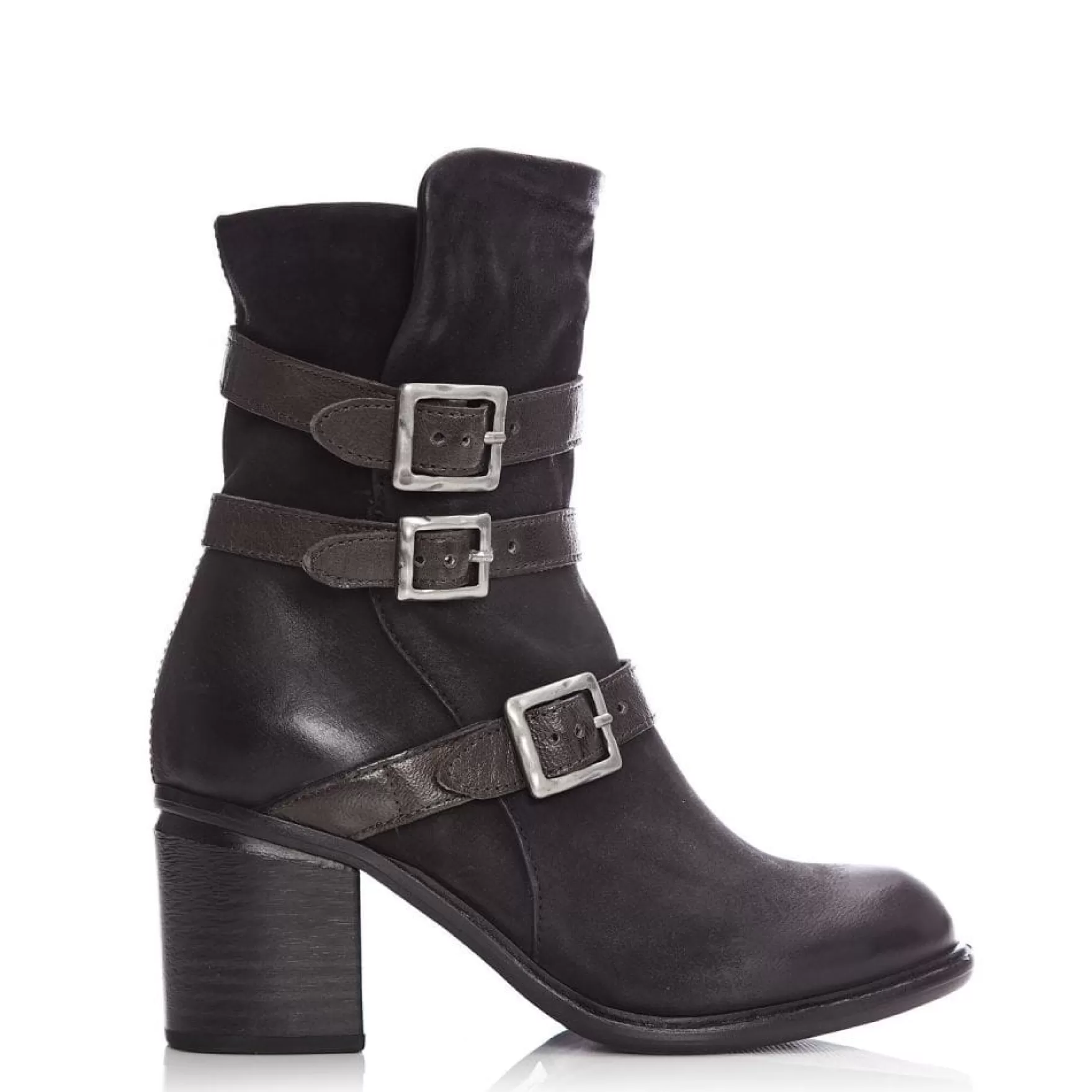 Black Boots*Moda in Pelle Black Boots