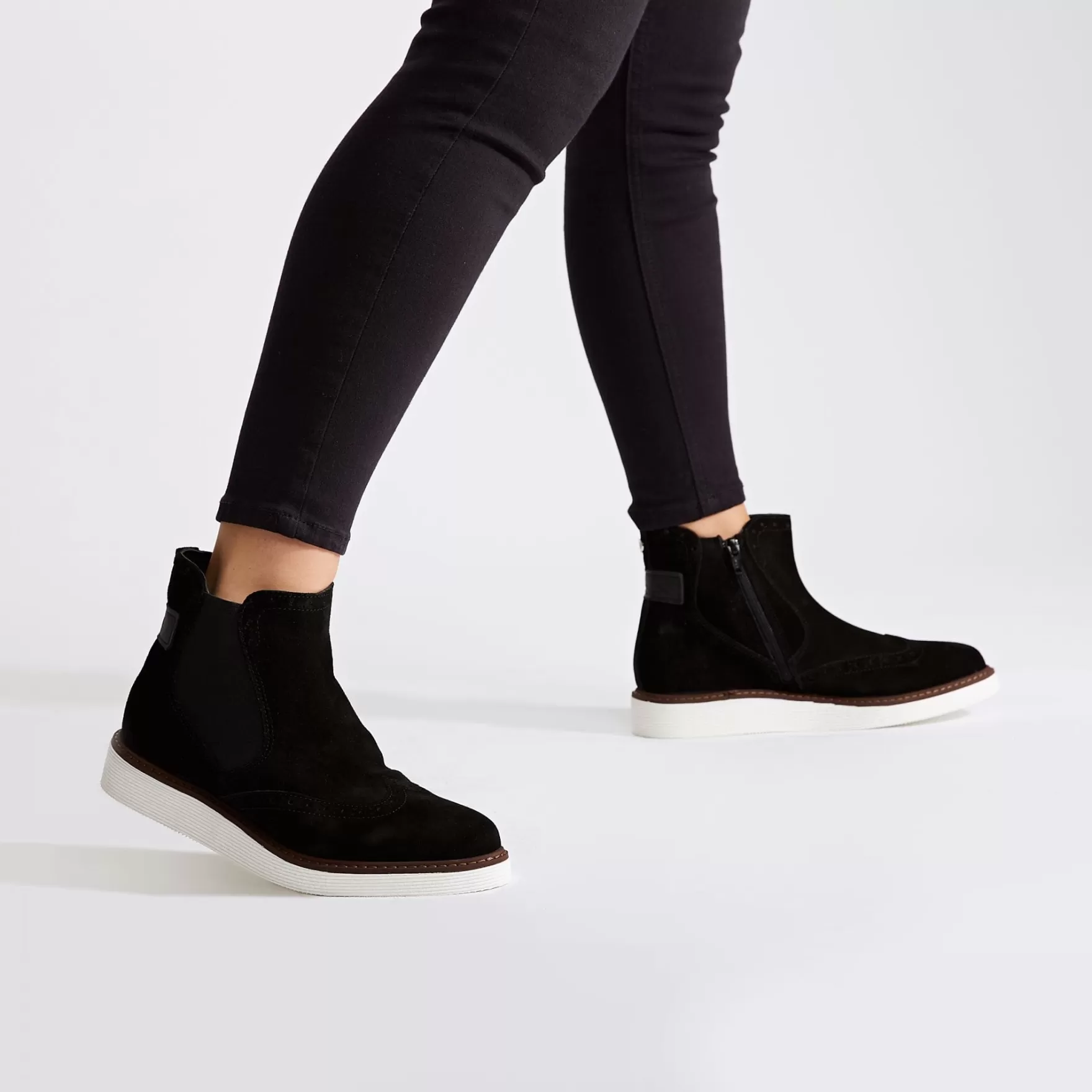 Black Boots*Moda in Pelle Black Boots