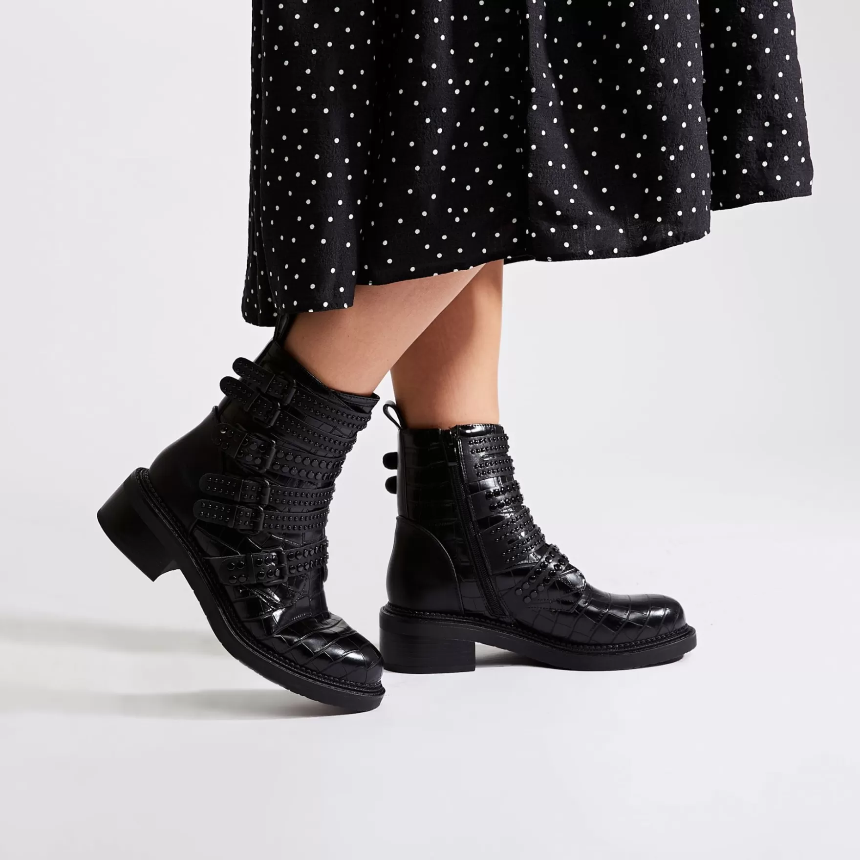 Black Boots*Moda in Pelle Black Boots