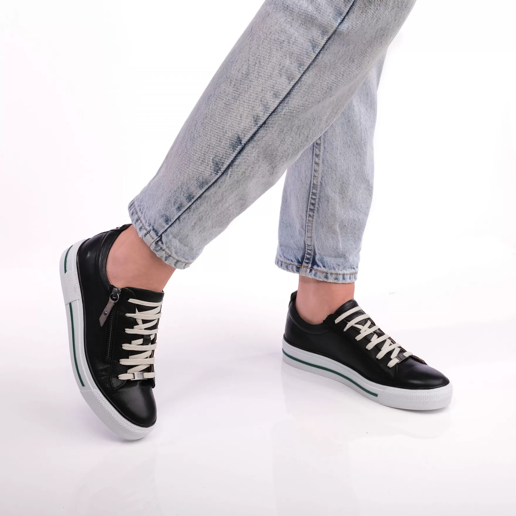 Black Trainers | Casual Trainers*Moda in Pelle Black Trainers | Casual Trainers