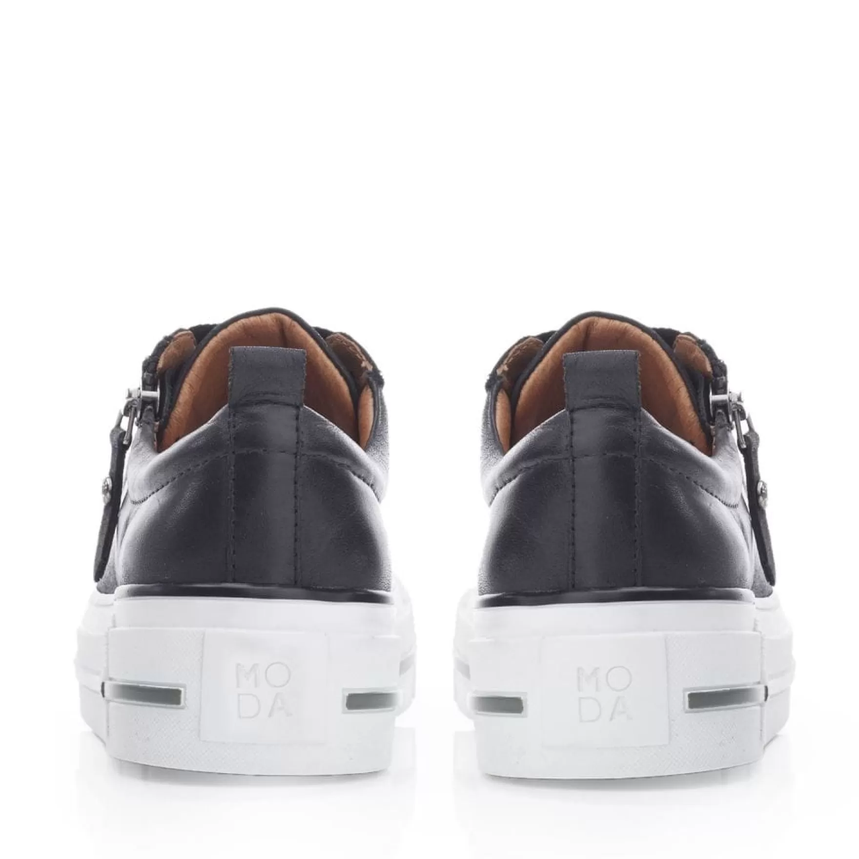 Black Trainers*Moda in Pelle Black Trainers