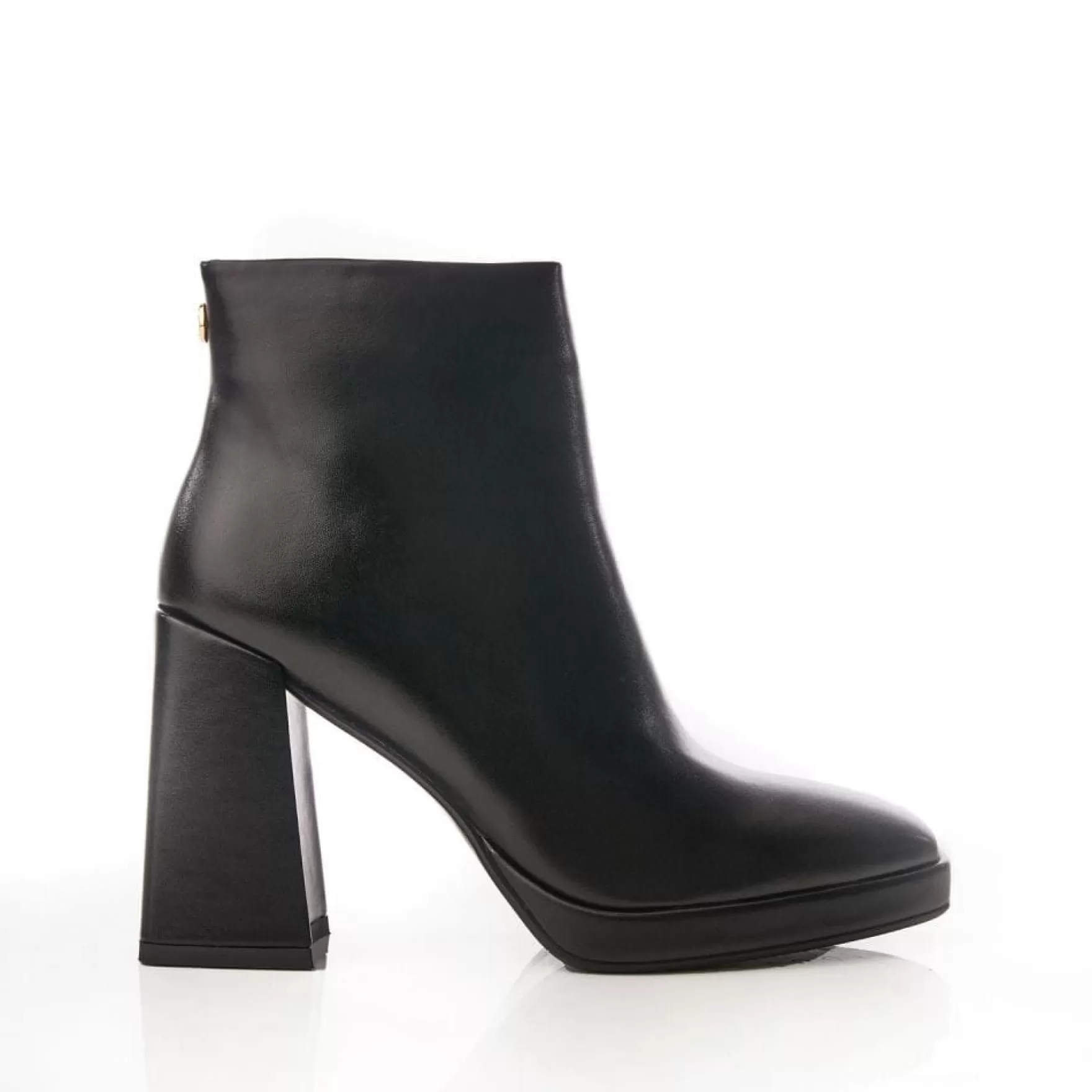 Gift Guide | Heeled and Wedge Boots*Moda in Pelle Gift Guide | Heeled and Wedge Boots