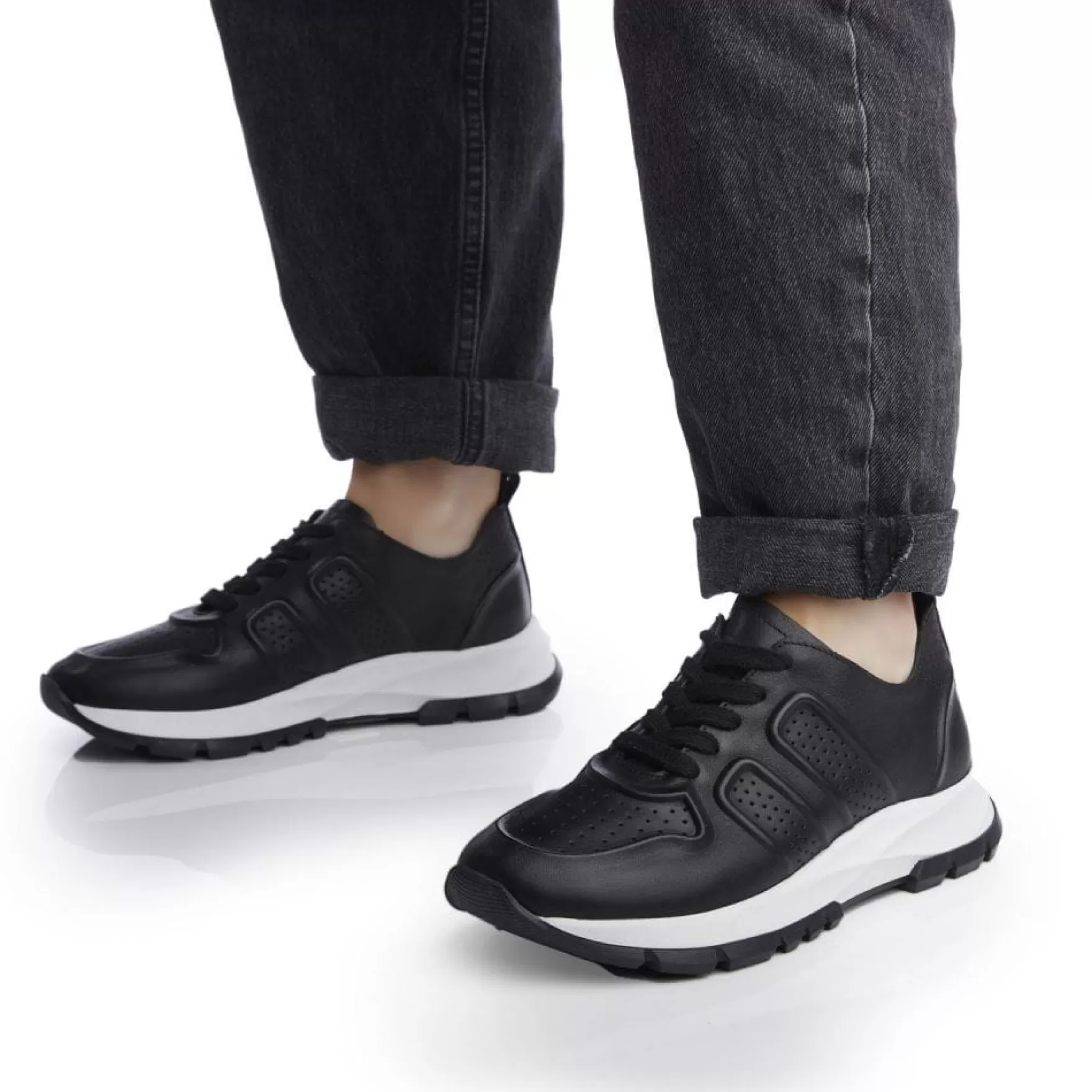 Shoon Trainers | Black Trainers*Moda in Pelle Shoon Trainers | Black Trainers